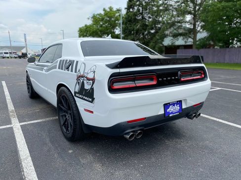 Used 2019 Dodge Challenger R/T Scat Pack RWD image 5