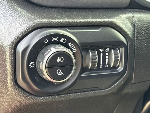 Used 2022 Jeep Gladiator Mojave AWD/4WD image 20