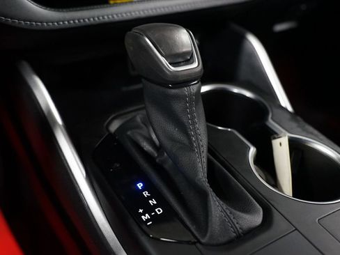 Used 2024 Toyota Highlander XLE image 21