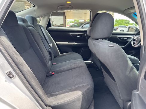 Used 2015 Nissan Altima 2.5 SV FWD image 28