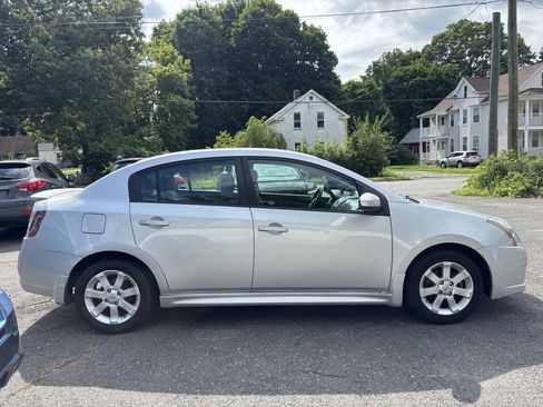 Used 2012 Nissan Sentra 2.0 SR FWD image 6