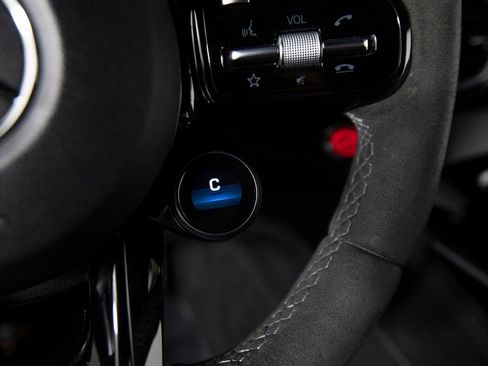 Used 2020 Mercedes-Benz AMG GT R image 19