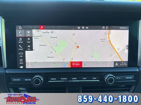 Used 2020 Porsche Macan image 32