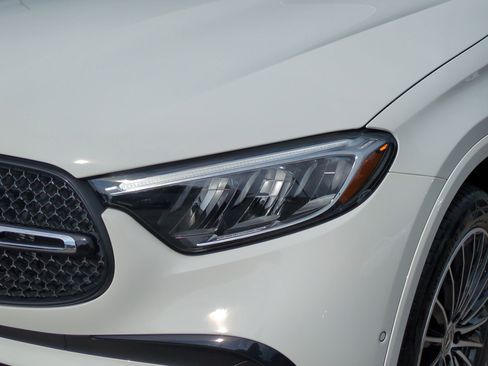 Certified 2026 Mercedes-Benz GLC 300 4MATIC image 9