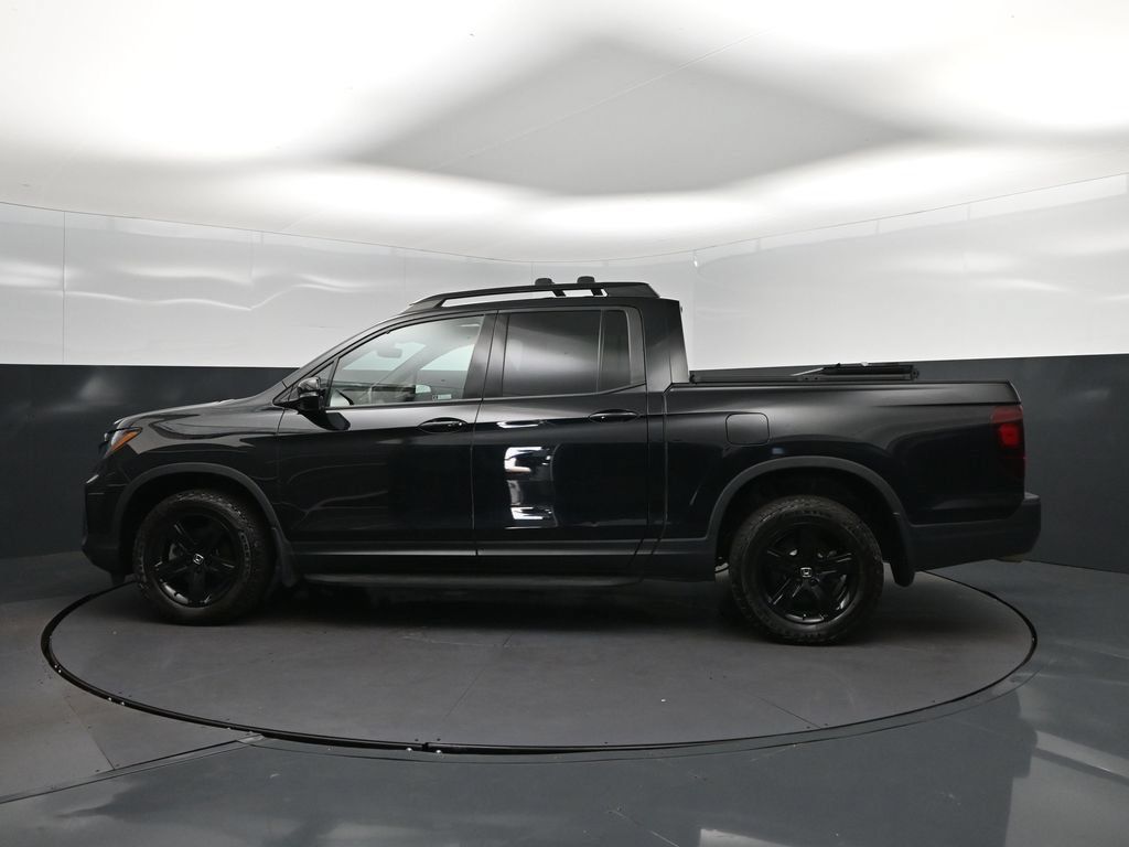 Used 2023 Honda Ridgeline Black Edition image 4