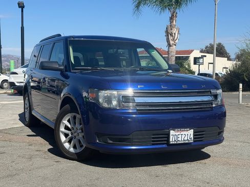 Used 2014 Ford Flex SE FWD image 2