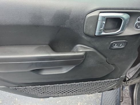 Used 2020 Jeep Wrangler Unlimited Sport AWD/4WD image 13