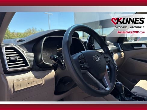 Used 2020 Hyundai Tucson SE FWD image 18