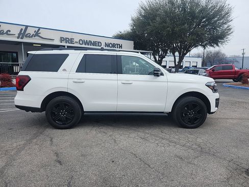 Used 2022 Ford Expedition Timberline AWD/4WD image 2