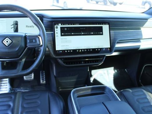 Used 2024 Rivian R1S Adventure AWD/4WD image 18
