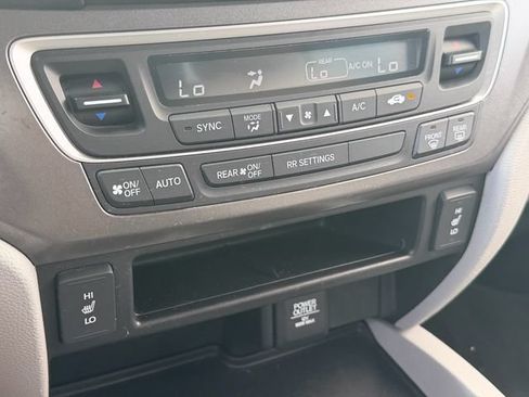 Used 2018 Honda Ridgeline RTL image 23