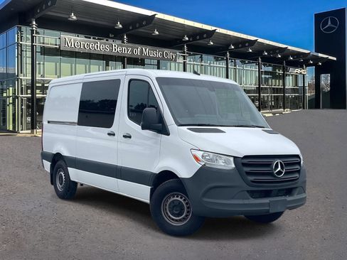 Used 2024 Mercedes-Benz Sprinter 2500 image 1
