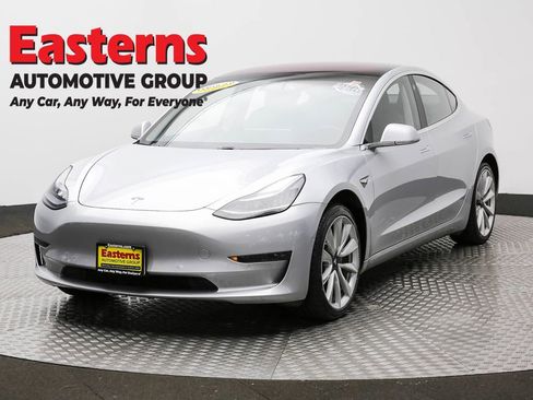 Used 2018 Tesla Model 3 Long Range image 1
