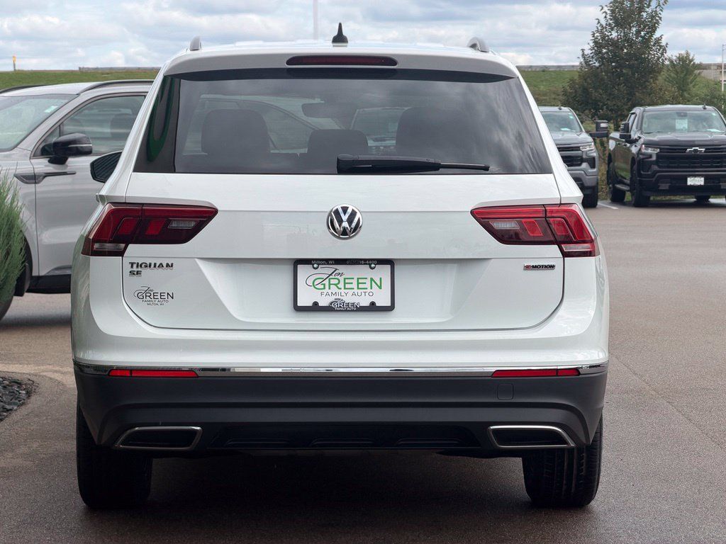 Used 2020 Volkswagen Tiguan SE w/ Panoramic Sunroof Package AWD/4WD image 8