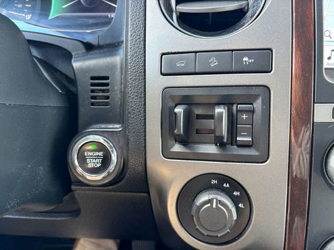 Used 2016 Ford Expedition EL Platinum image 26