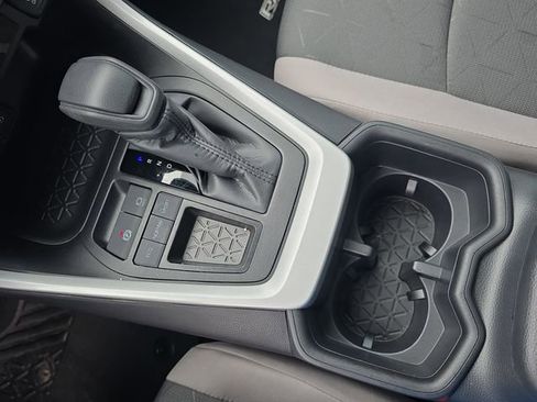 Used 2025 Toyota RAV4 XLE w/ Convenience Package image 25