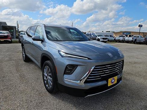 New 2026 Buick Enclave Preferred image 7