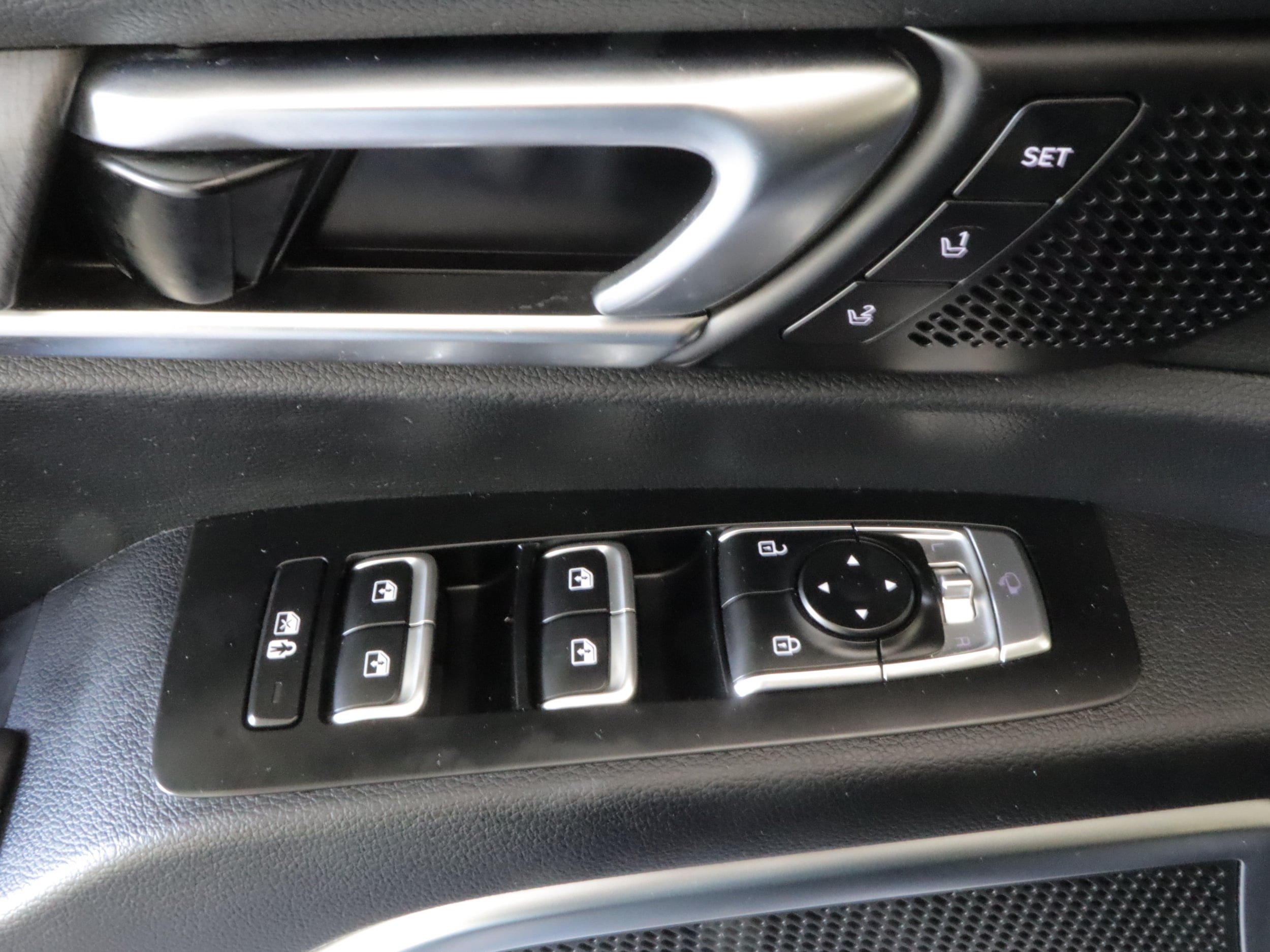 Certified 2024 Kia Telluride SX Prestige AWD/4WD image 12