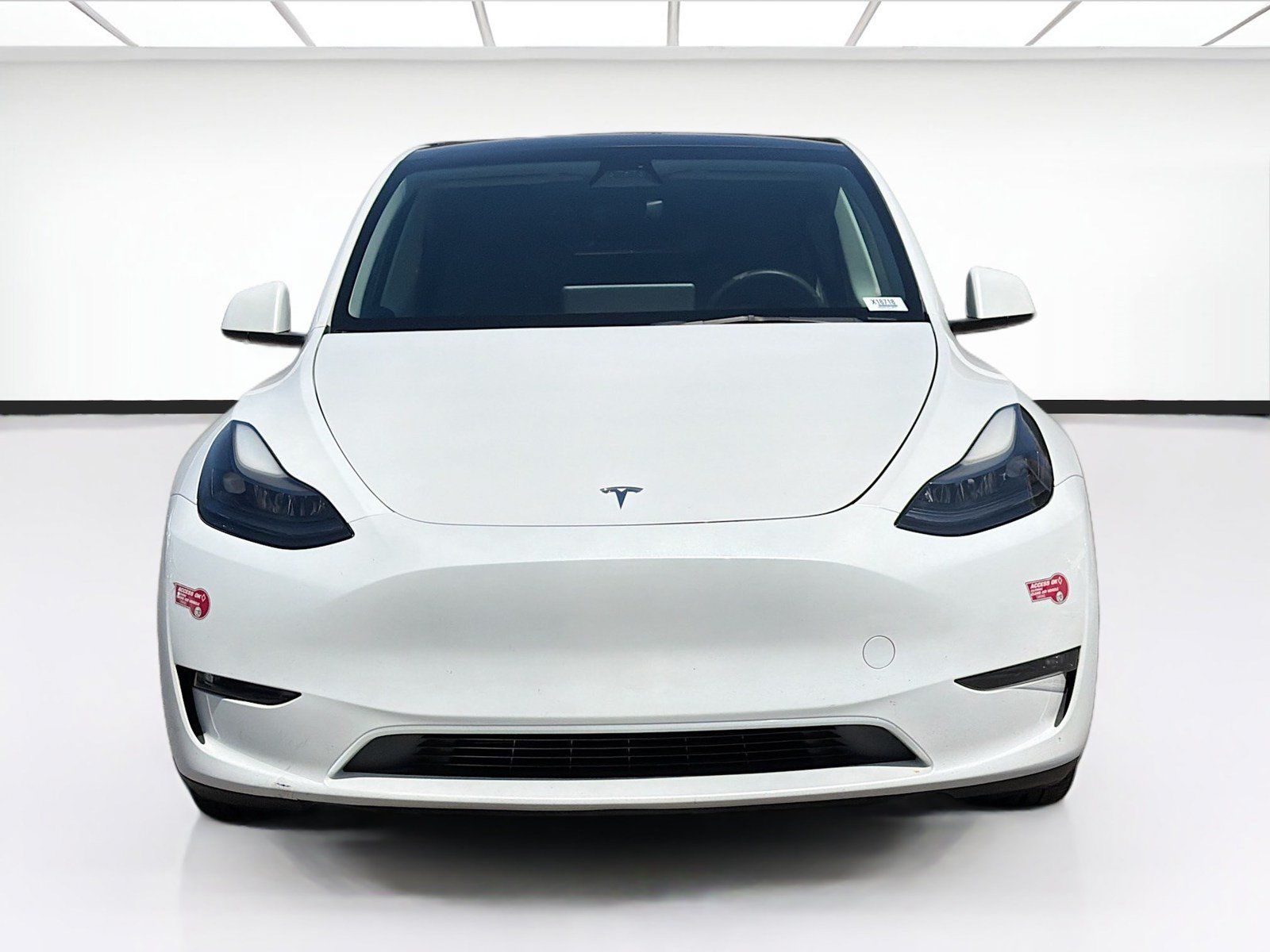 Used 2023 Tesla Model Y Performance AWD/4WD image 2