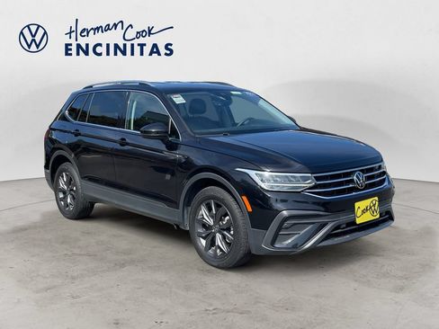 Certified 2022 Volkswagen Tiguan SE FWD image 7