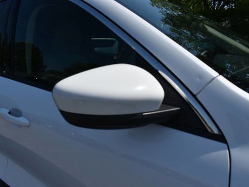 Used 2020 Ford Escape SE FWD image 35
