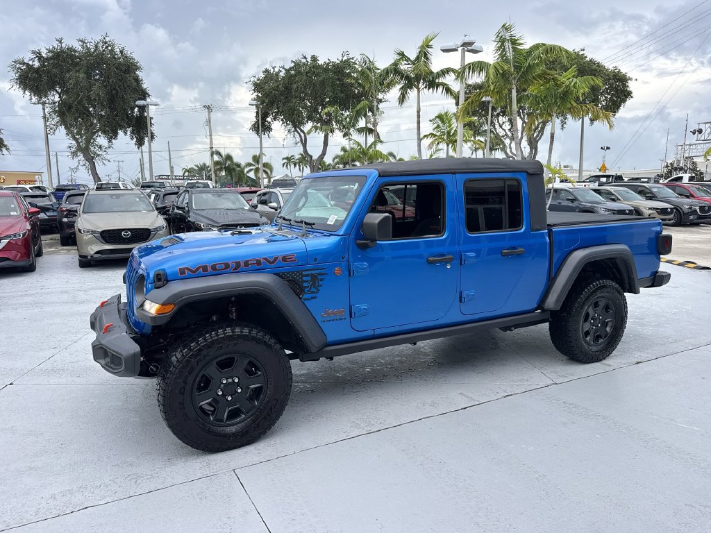 Used 2023 Jeep Gladiator Mojave AWD/4WD image 10