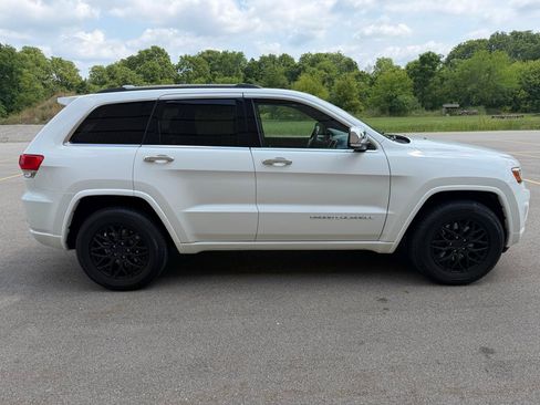 Used 2014 Jeep Grand Cherokee Overland AWD/4WD image 4