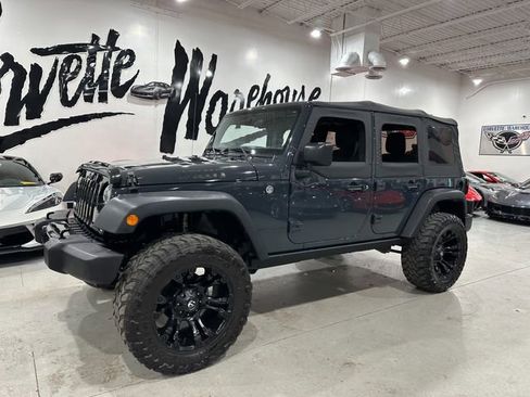 Used 2016 Jeep Wrangler Unlimited Sport image 28