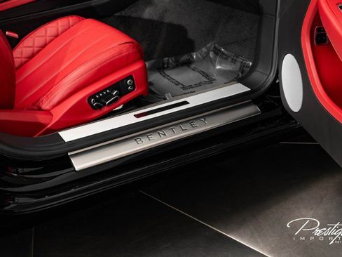 Used 2021 Bentley Continental GT Mulliner image 38