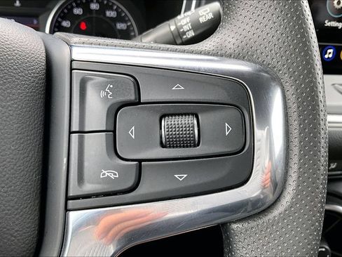 Used 2023 Chevrolet Blazer LT w/ Convenience Package FWD image 17