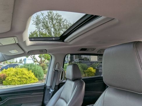 Used 2019 Honda Odyssey EX-L image 14