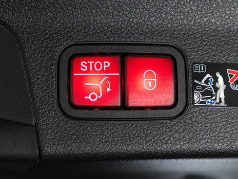 New 2026 Mercedes-Benz GLS 450 4MATIC image 41
