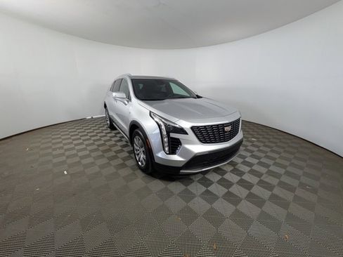 Certified 2022 Cadillac XT4 Premium Luxury w/ Enhanced Visibility Package image 34