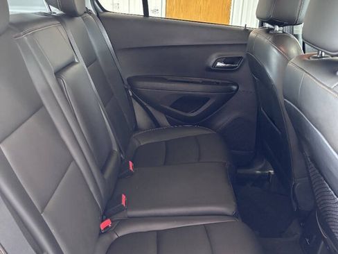 Used 2018 Chevrolet Trax Premier AWD/4WD image 9