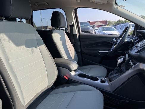 Used 2016 Ford Escape SE FWD image 24