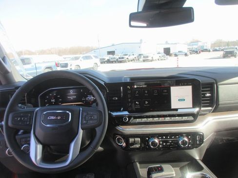 New 2026 GMC Sierra 1500 SLT w/ SLT Premium Package image 15