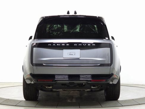 Used 2025 Land Rover Range Rover Long Wheelbase SE image 5