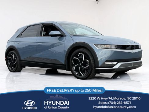 Certified 2023 Hyundai Ioniq 5 SEL w/ Cargo Package image 1
