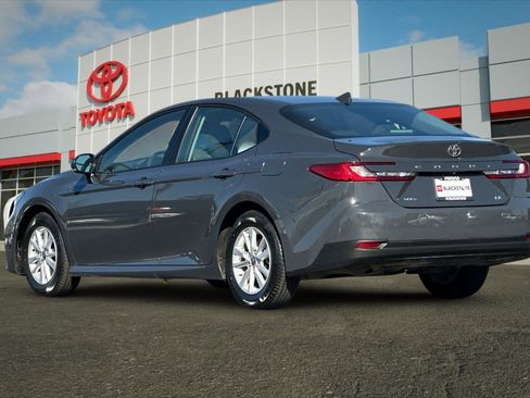 Certified 2025 Toyota Camry LE image 5