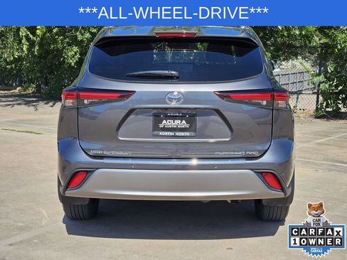 Used 2024 Toyota Highlander Platinum AWD/4WD image 7