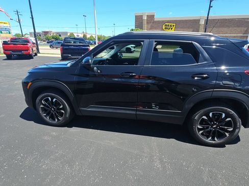 Used 2023 Chevrolet TrailBlazer LT AWD/4WD image 6