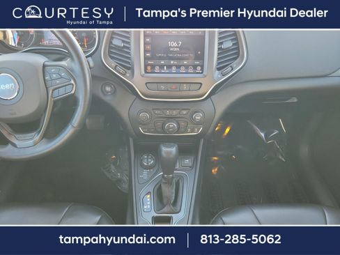 Used 2021 Jeep Cherokee Trailhawk w/ Comfort/Convenience Group image 19