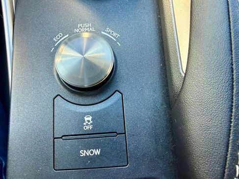Used 2018 Lexus IS 300 F Sport w/ F Sport Package AWD/4WD image 39
