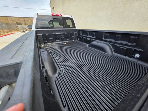Used 2015 Chevrolet Silverado 2500 LT w/ LT Convenience Package AWD/4WD image 5
