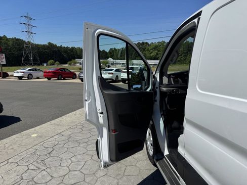 Used 2024 Ford Transit 250 Low Roof w/ Exterior Upgrade Package RWD image 5