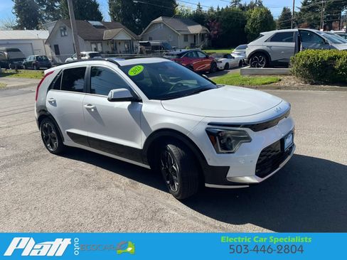 Used 2023 Kia Niro Wave image 14
