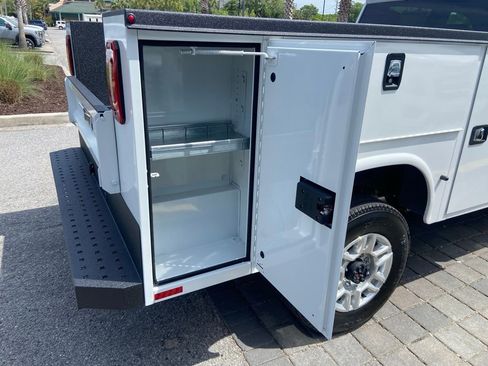 New 2026 GMC Sierra 2500 Pro w/ Convenience Package RWD image 15