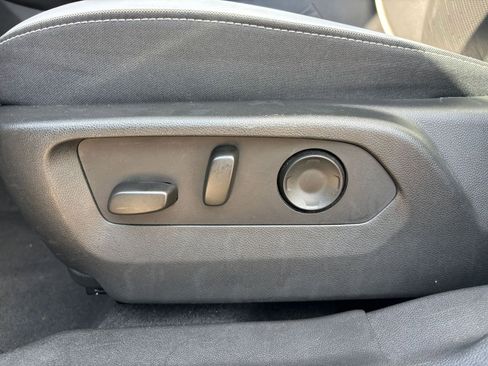 Used 2024 Buick Envision Sport Touring image 23