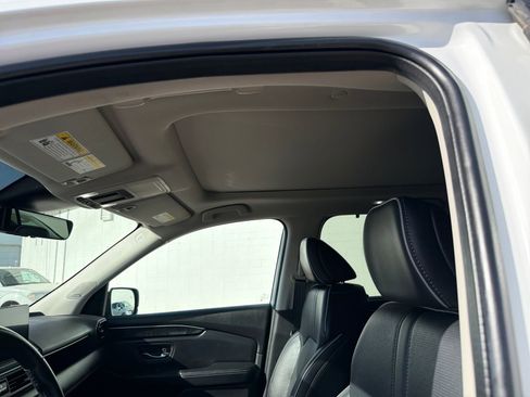 Used 2023 Honda Pilot Elite image 15