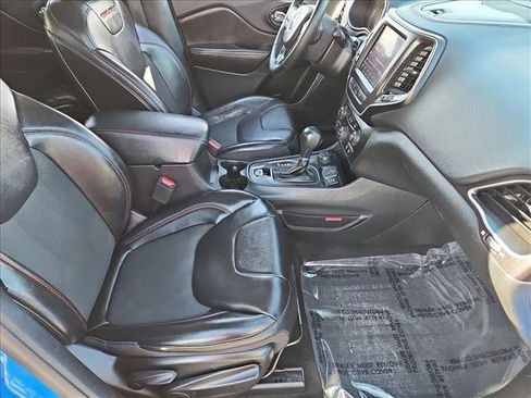 Used 2021 Jeep Cherokee Trailhawk w/ Sun, Sound & Nav Group image 22